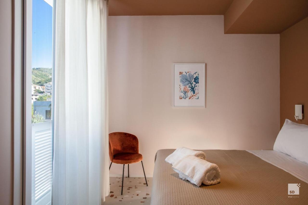 The Lady C - High Apartments トロペーア エクステリア 写真