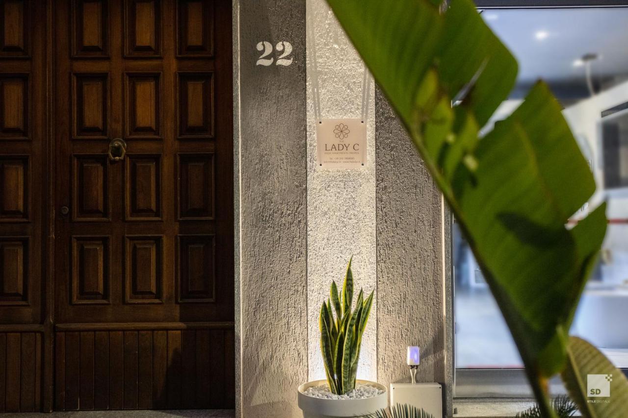 The Lady C - High Apartments トロペーア エクステリア 写真
